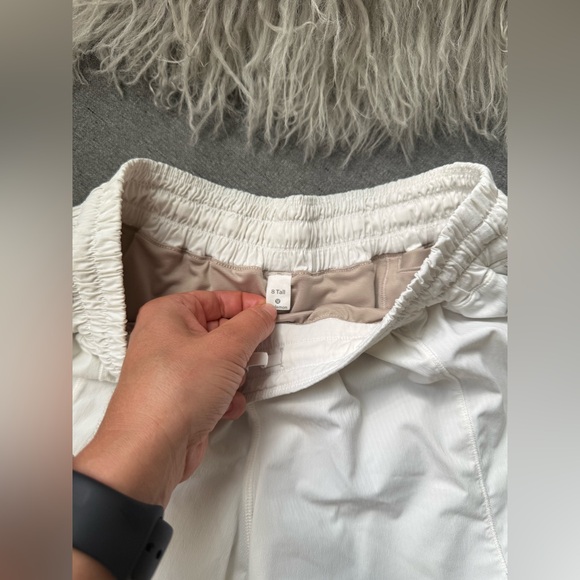 Lululemon Hotty Hot Hight rise Shots size 8 Tall - Picture 5 of 10